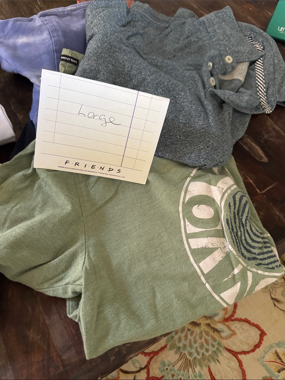 Volcom Youth T’s 8 total. M-L - Picture 10 of 10